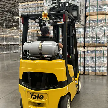 33.5# Steel Forklift Cylinder - Master