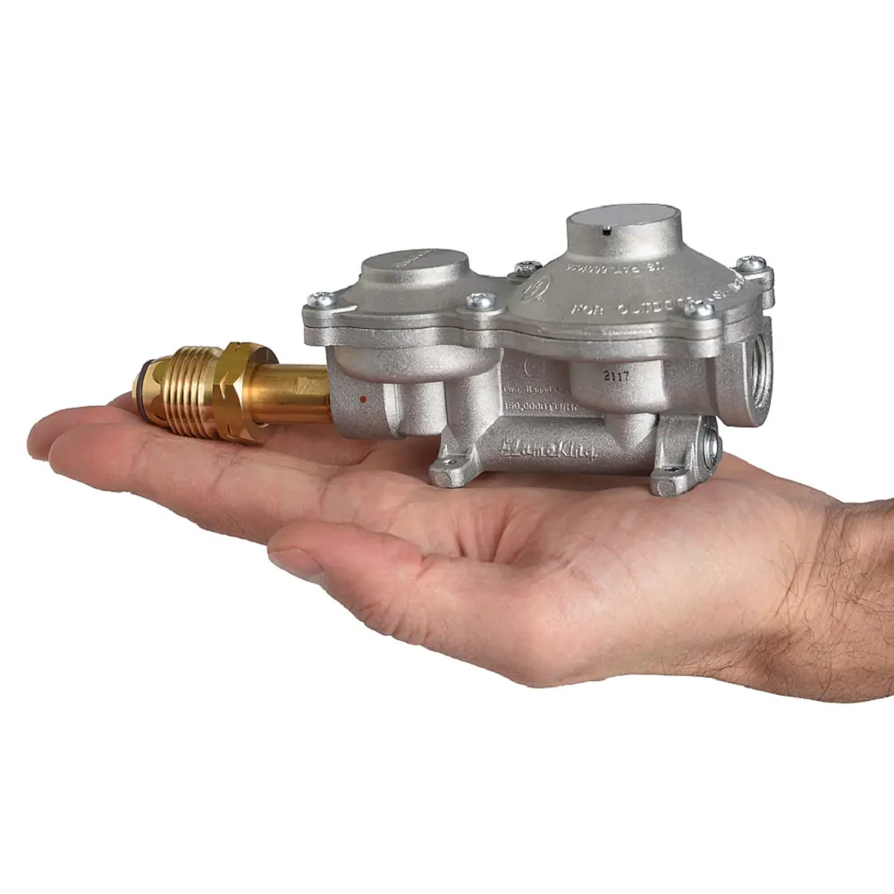 2-stage regulator with POL 150,000 BTU - Master